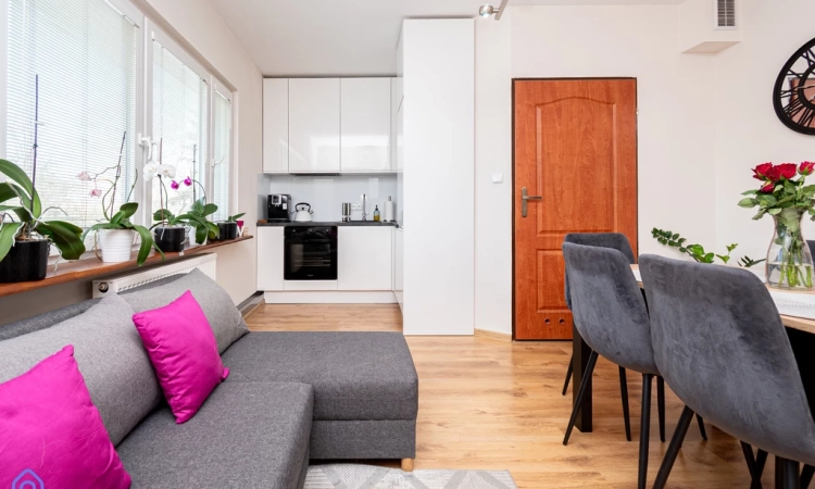 Mieszkanie dwupokojowe na wysokim parterze | Zdjęcie główne