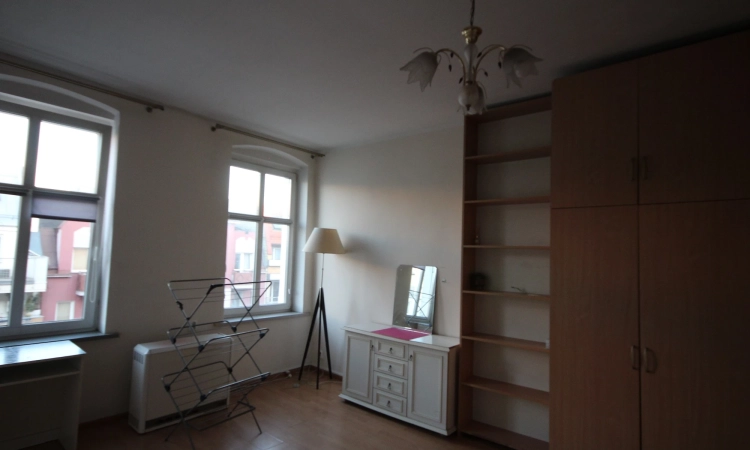 1pok, 30met, okolice Krakowskiej (Wrocław) | Zdjęcie główne