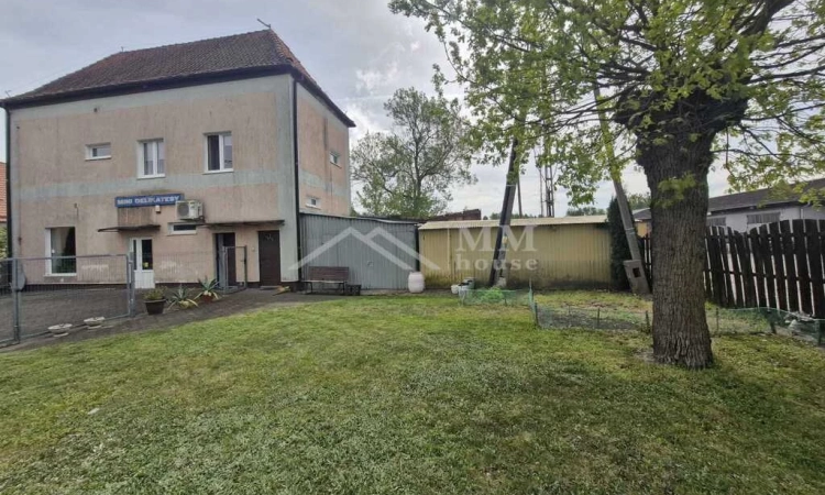 Budynek mieszkalno-usługowy z potencjałem . | Zdjęcie główne