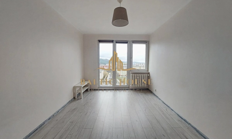 Jasne 3 pokoje Balkon Blisko skm Gdynia Cisowa | Zdjęcie główne