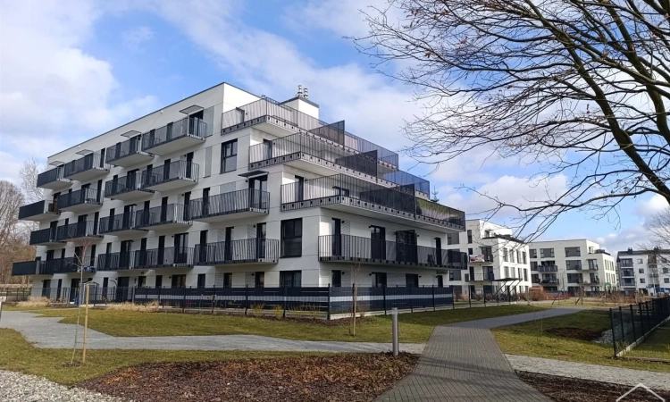 Apartament z ogródkiem w nowym budownictwie | Zdjęcie główne