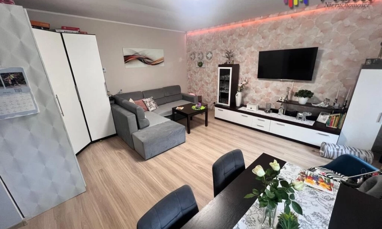 Kawalerka 1 Piętro Ogrzewanie Gazowe | Zdjęcie główne