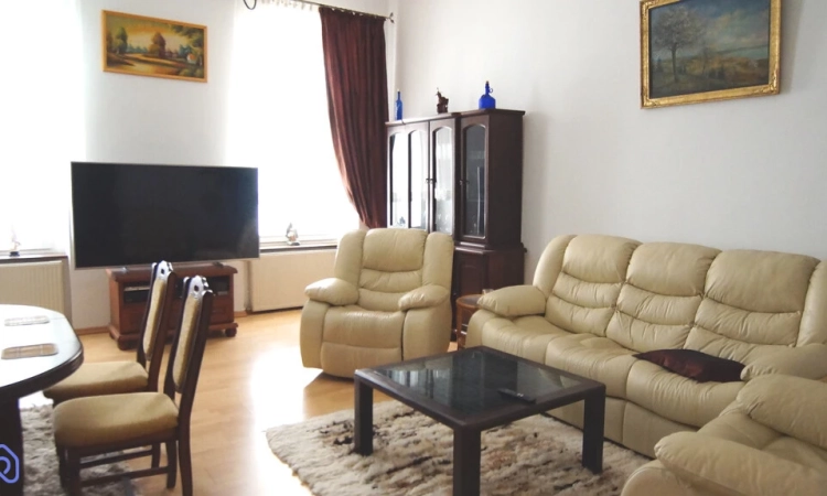 Do wynajęcia mieszkanie 150 m2 w Centrum Opola | Zdjęcie główne