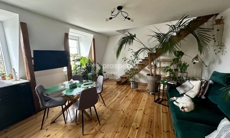 Kawalerka z przestronnym strychem (w sumie 57 m2) | Zdjęcie główne