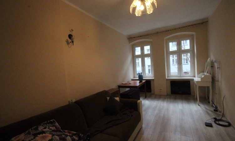 2pok, 54met, okolice Jemiołowej PIWNICA (Wrocław) | Zdjęcie główne