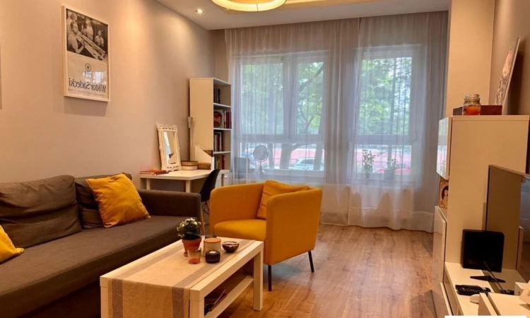 2pok, 46met, Okolice Poznańskiej BALKON/WINDA/2018 (Wrocław) | Zdjęcie główne