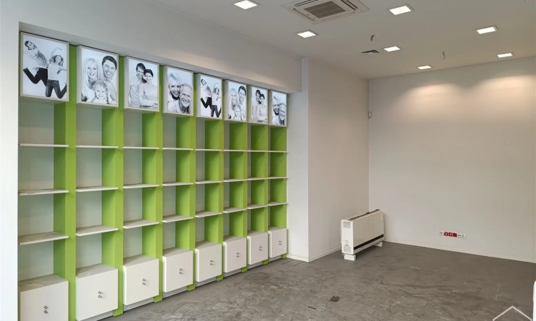 Reprezentacyjny lokal z witryną ul.Zwycięstwa 47 | Zdjęcie główne