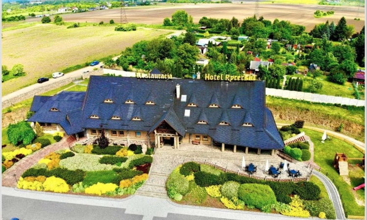 NA SPRZEDAŻ: Gotowy Hotel &amp; Restauracja RYCERSKI – woj. śląskie | Zdjęcie główne