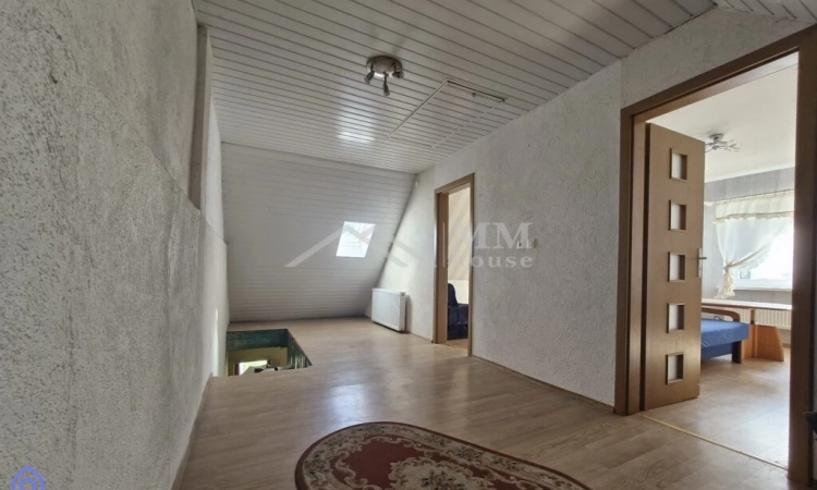 Pół domu do częściowego remontu. | Zdjęcie główne