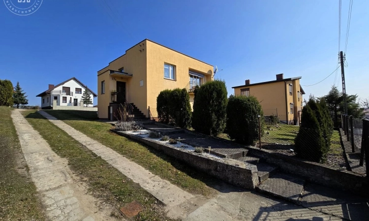 Dom wolnostojący w zacisznej uliczce - Konin | Zdjęcie główne