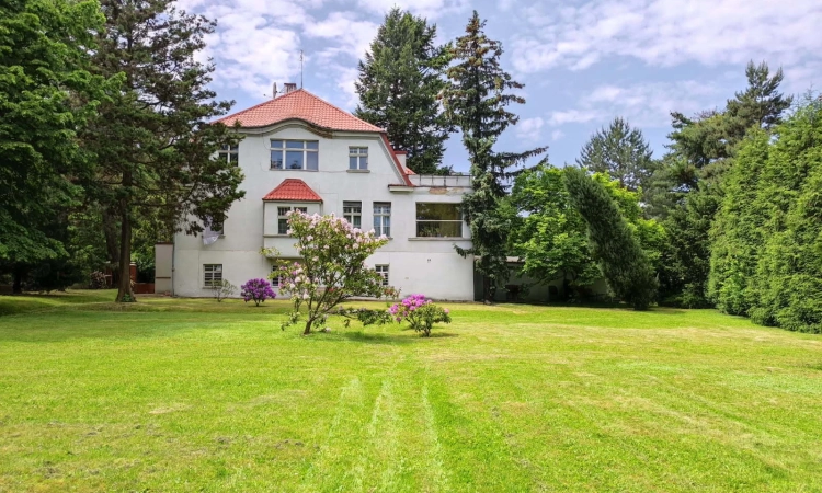 14pok, 300met, okolice Lipińskiego PIĘKNY OGRÓD/2 GARAŻE (Wrocław) | Zdjęcie główne