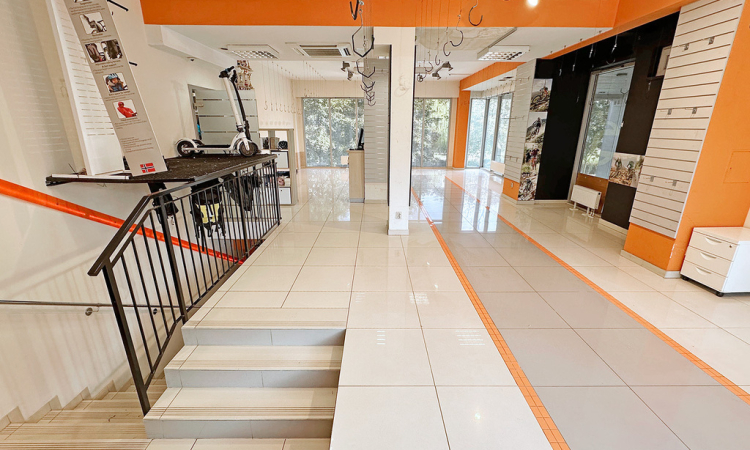 Lokal usługowy  158 m² 1 km od wrocławskiego Rynku | Zdjęcie główne