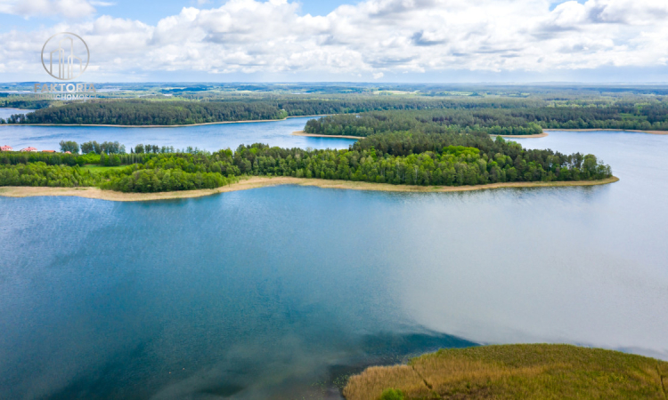 Działka z linią brzegową jeziora | Zdjęcie główne