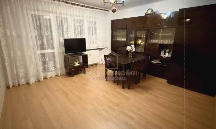 Mieszkanie w bloku 3 pokoje, balkon, piwnica,  Brzeg | Zdjęcie główne