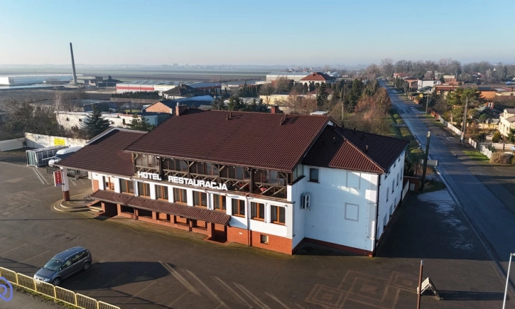Hotel z restauracją na sprzedaż!- dobra ekspozycja | Zdjęcie główne