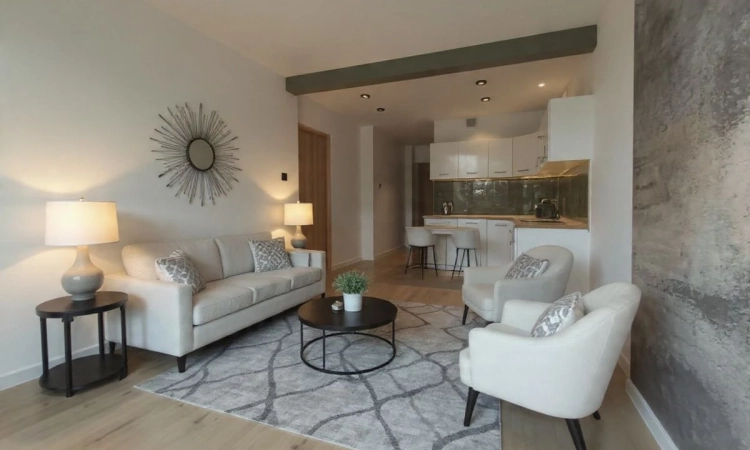 | Po Generalnym Remoncie | Słoneczne | Ciepłe | | Zdjęcie główne