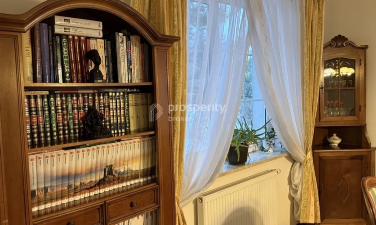 Willa z basenem w otulinie Lasku Kabackiego | Zdjęcie główne