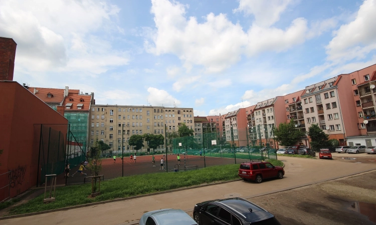 1pok, 38met, okolice Brzeskiej PIWNICA/MEDIA MIEJSKIE (Wrocław) | Zdjęcie główne