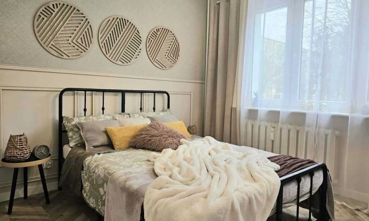 Mieszkanie trzypokojowe na parterze z balkonem | Zdjęcie główne