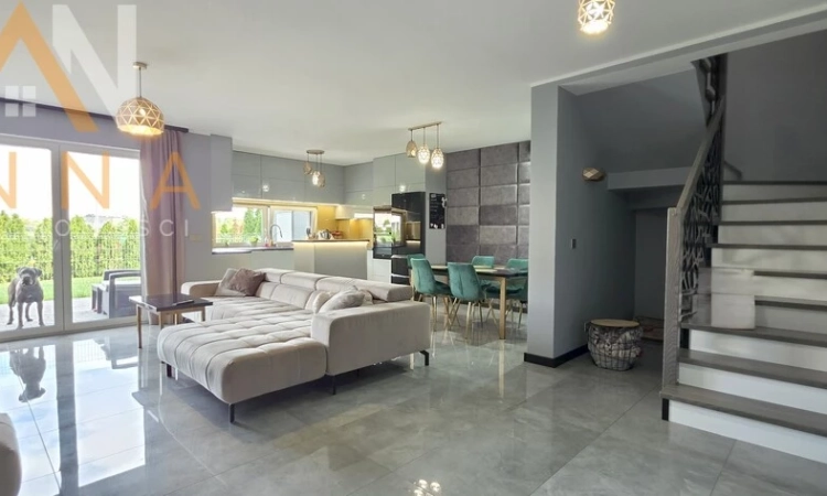 Wyjątkowy dom w zabudowie bliźniaczej | Zdjęcie główne