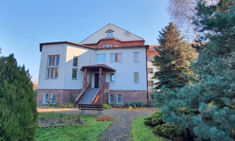 Wielofunkcyjny obiekt z pięknym ogrodem w Lublinie | Zdjęcie główne