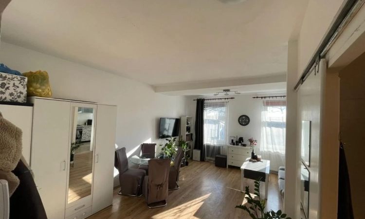 1pok, 33met, Okolice Kąckiej PIWNICA/STRYCH/OGRÓD (Wrocław) | Zdjęcie główne