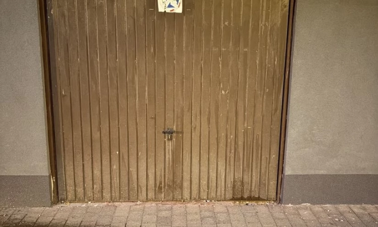 Garaż (25 met) okolice Stanisławowskiej (Wrocław) | Zdjęcie główne