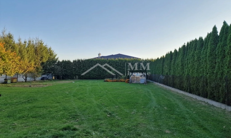 Atrakcyjna działka w świetnej lokalizacji Ożarowa | Zdjęcie główne