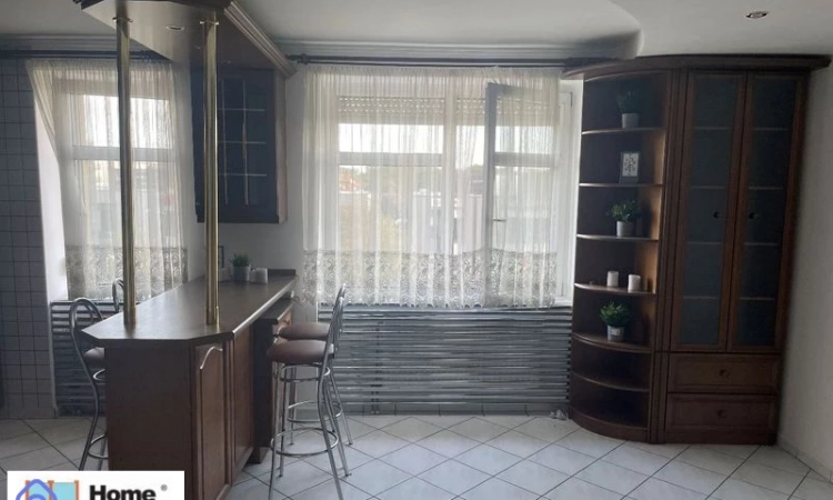 1pok, 32met, okolice Dębowej PIWNICA/2002 (Wrocław) | Zdjęcie główne