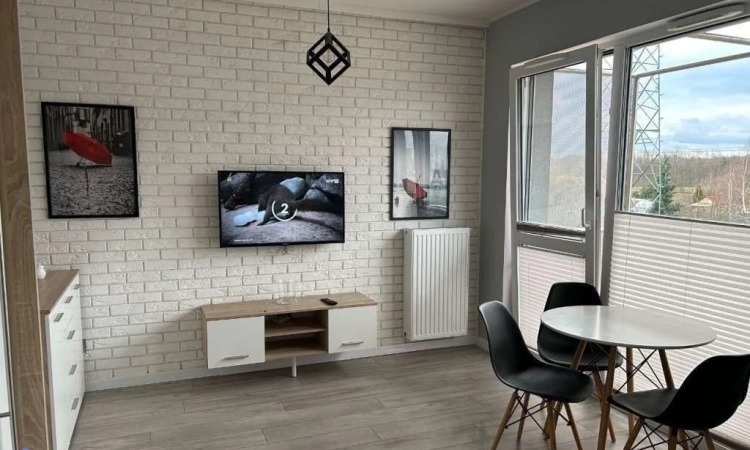 1pok, 25met, Okolice Komorowskiej BALKON/MP/WINDA/2018 (Wrocław) | Zdjęcie główne