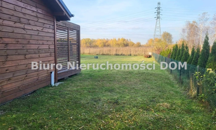 Domek rekreacyjny na ogródkach działkowych Sarenka | Zdjęcie główne