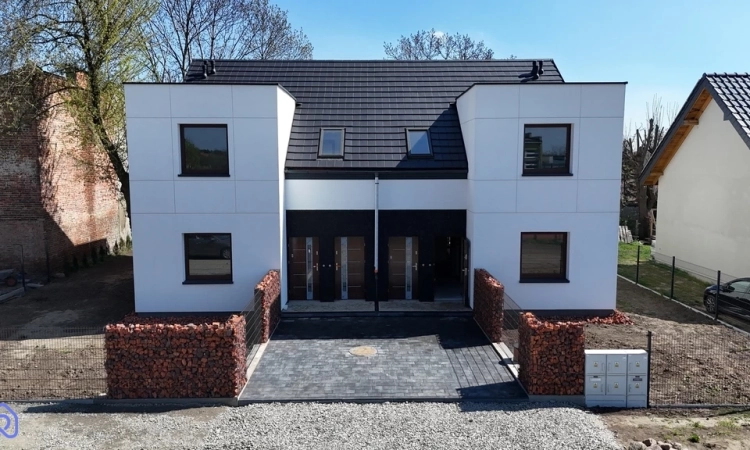 Mieszkanie trzypokojowe z balkonem | Zdjęcie główne