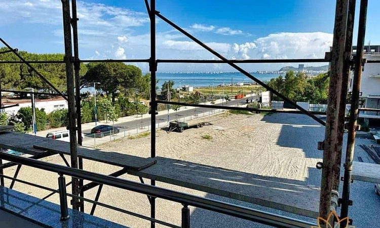 Jeśli szukasz albańskiej nieruchomości, to może by | Zdjęcie główne