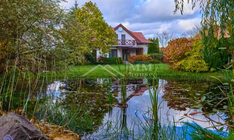 Dom z duszą w Rogitach,a diabeł tkwi w szczegółach | Zdjęcie główne