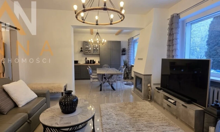 Dom jednorodzinny w bardzo dobrej lokalizacji | Zdjęcie główne