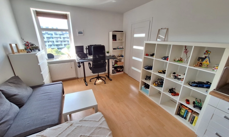 2pok, 38met, Okolice Mierniczej WINDA/2015 (Wrocław) | Zdjęcie główne