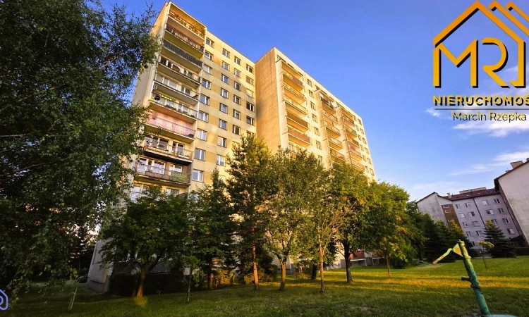 Przestronne mieszkanie na sprzedaż - ul. Promienna | Zdjęcie główne