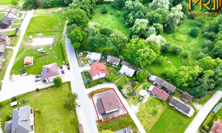 Budynek handlowo-usługowy w gminie Zakliczyn | Zdjęcie główne