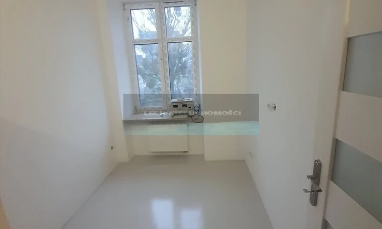 2-pok. mieszkanie przy Metro Rondo Daszyńskiego | Zdjęcie główne