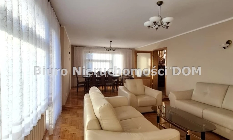 Dom piętrowy do zamieszkania Woźniki | Zdjęcie główne