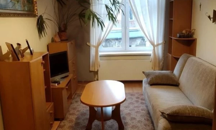 3pok, 67met, Okolice Czarnieckiego PIWNICA/PARKING (Legnica) | Zdjęcie główne