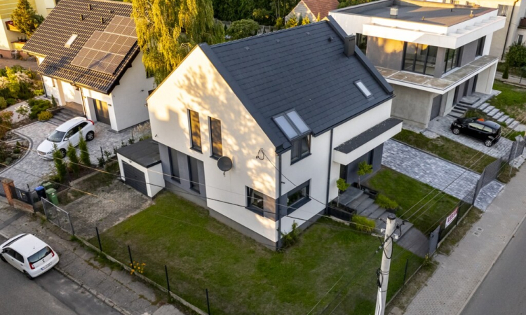 Na sprzedaż wyjątkowy, wolnostojący dom-os. Tyniec | Zdjęcie główne